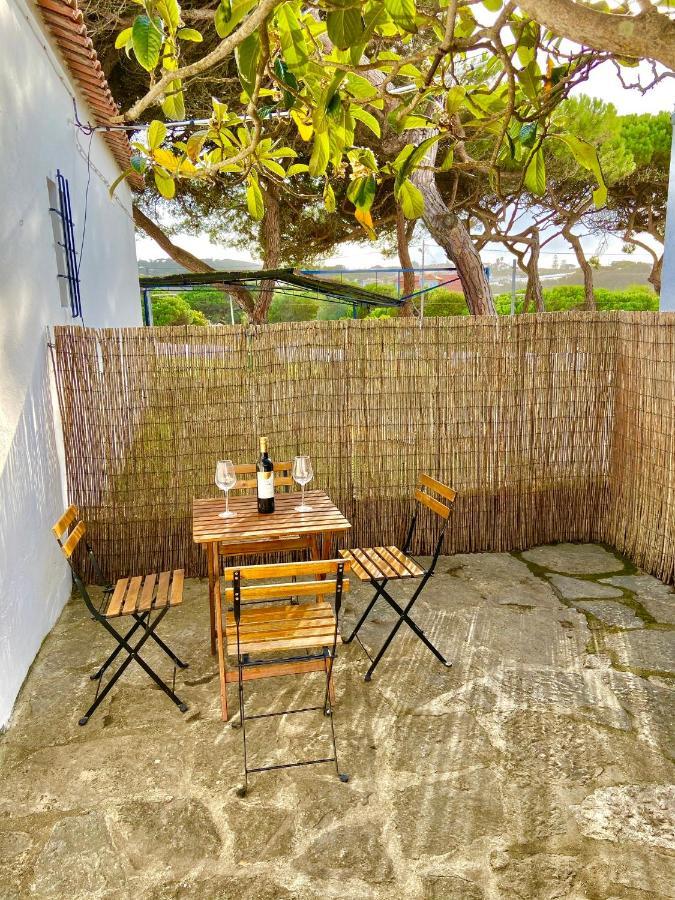 Pine & Apple Sintra Beach House Colares Exterior photo